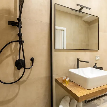 Konukevi Casa Lounge Costituzione Cagliari